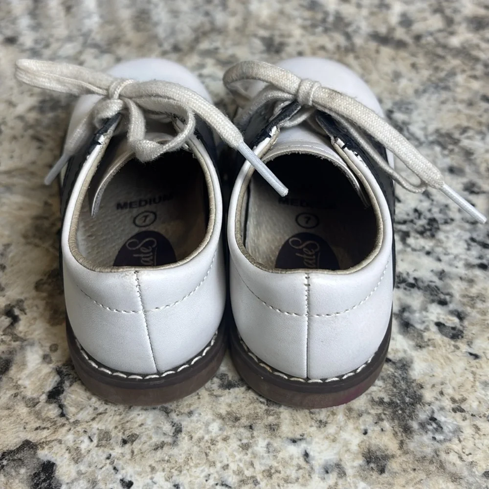 Footmates Cheer 8401 White Navy Blutcher Leather Saddle Oxford Dress Shoes Sz 7